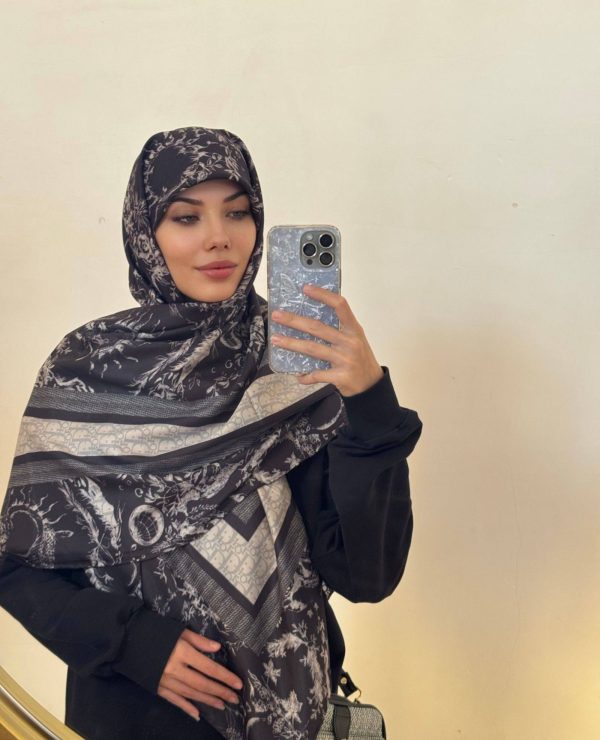 روسری ابریشم کد ۱۳۵